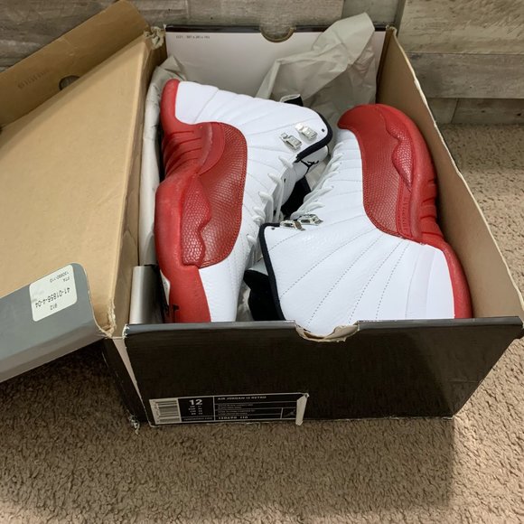 Air Jordan 12 Retro Cherry